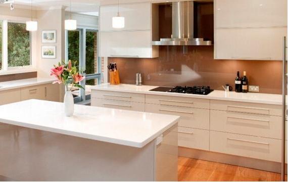 廚房里櫥柜怎么清潔和保養(yǎng)？