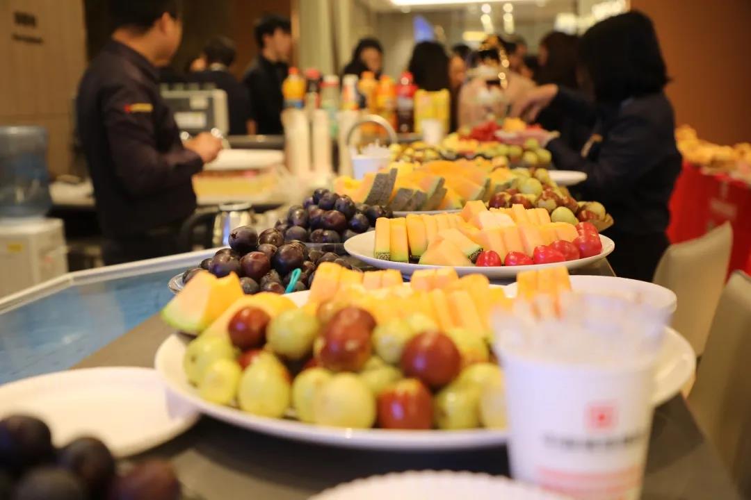 員工生日會丨金秋碩果，共度韶華，祝壽星們生日快樂！